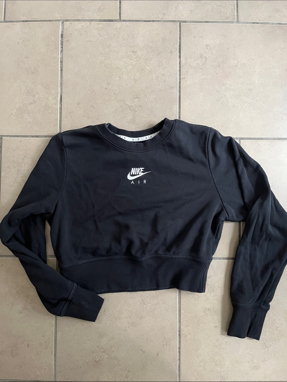 Nike Black Women's Cropped Nike Air Crewneck Sweatshirt